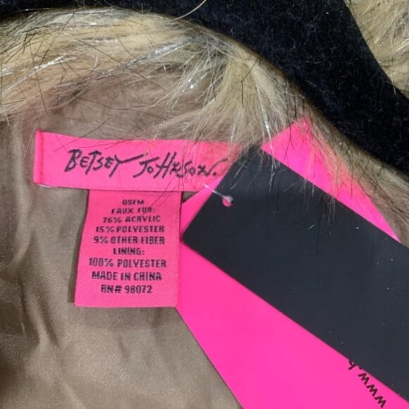 Betsey Johnson Metallic Faux Fur Vest - Picture 6 of 6